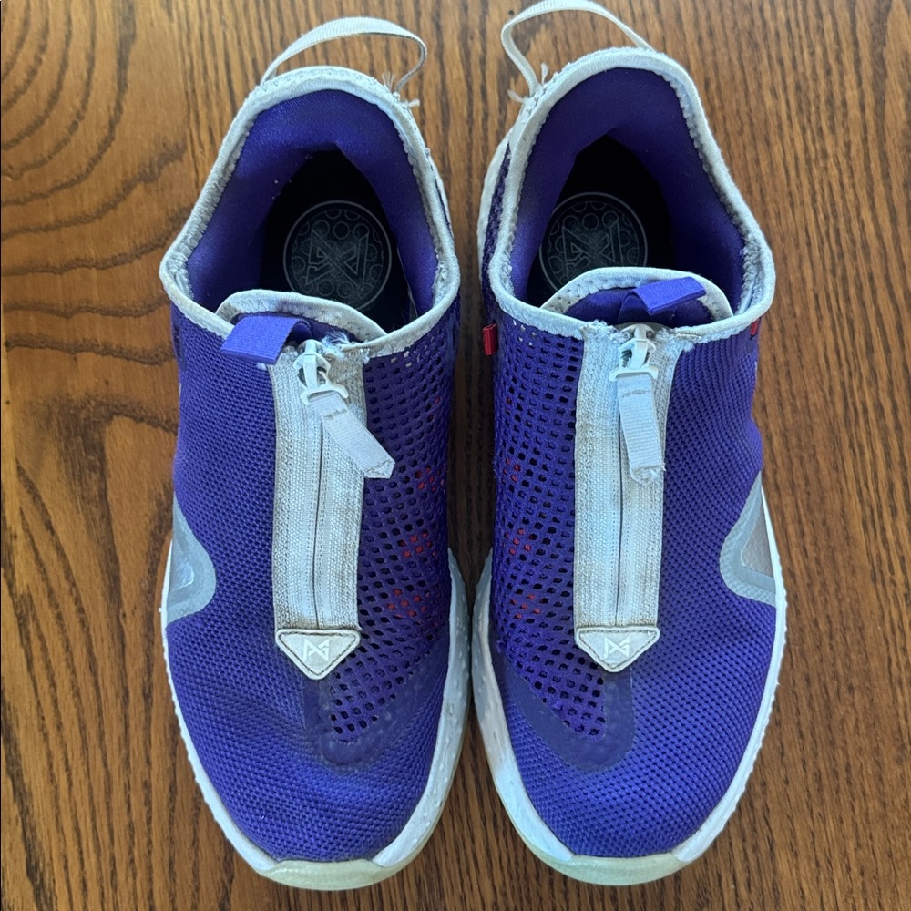 Nike By You Custom Made PG4 Basketball Shoes - Picture 3 of 10